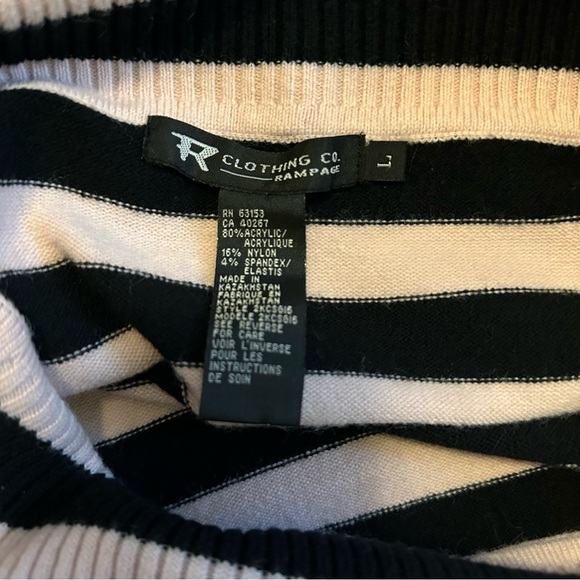 Pink and black Off the shoulder top - Picture 3 of 3